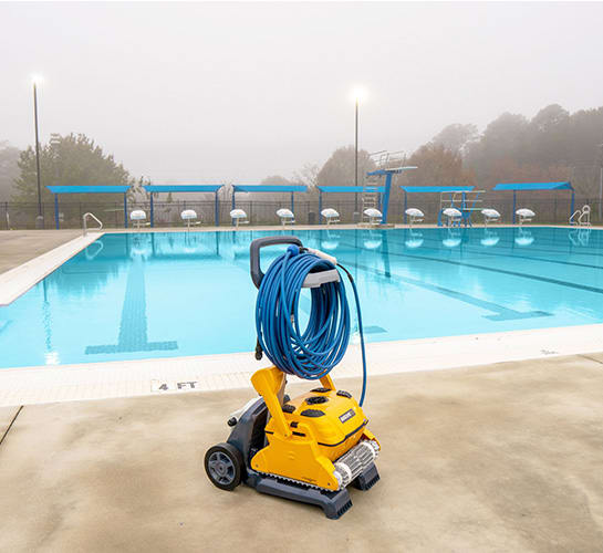 Maytronics Wave 100 Commercial Cleaner image 2