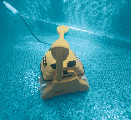 Maytronics Wave 100 Commercial Cleaner image 4