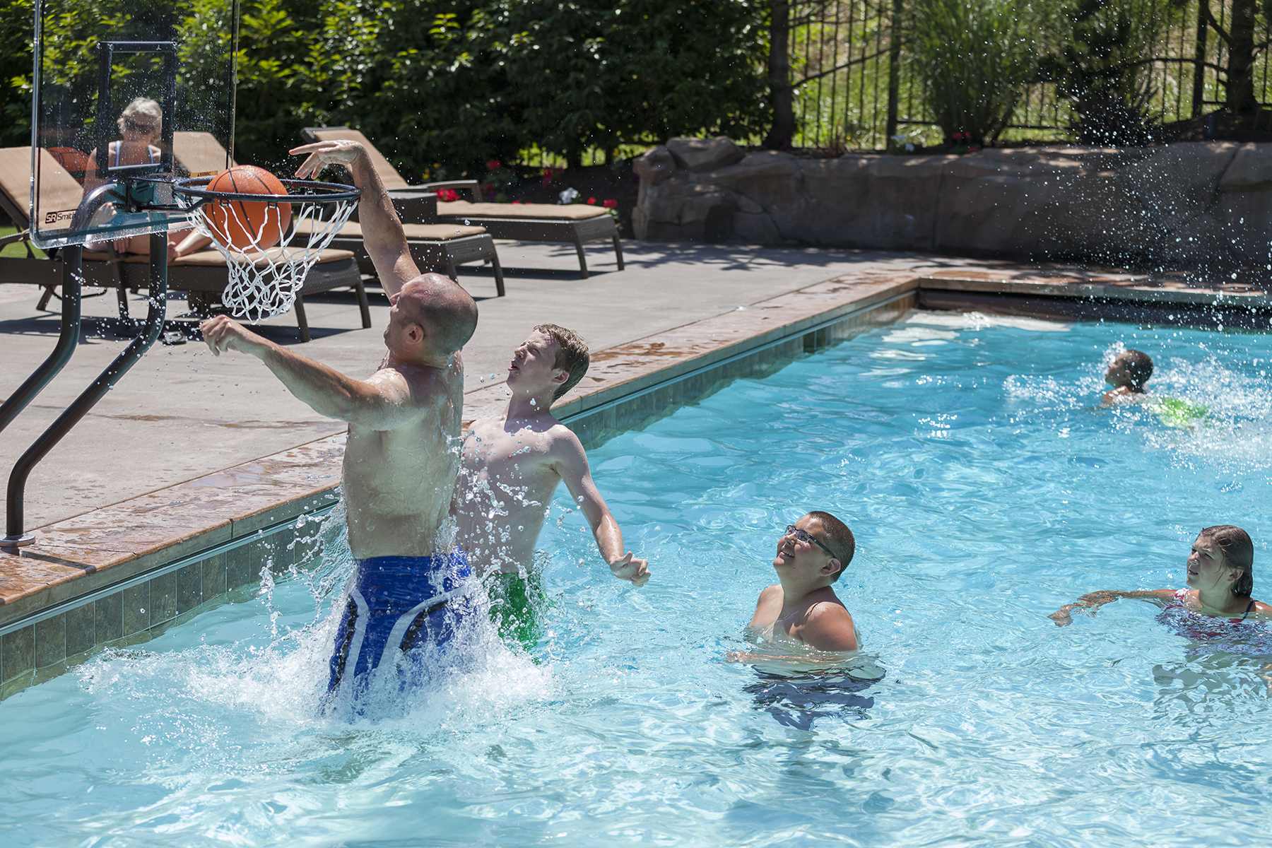 SR Smith Salt Friendly Challenge Swim-N-Dunk Basketball with Escutcheons and Anchors image 3