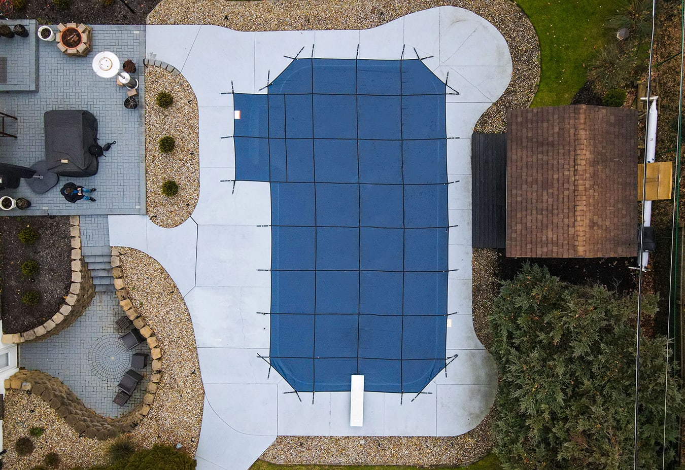 GLI 16' x 32' Rectangle Mesh Safety Cover w/ 4' x 8' CES, Blue | 20-1632RE-CES48-SAP-BLU image 8