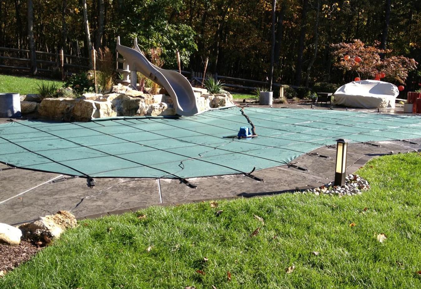 GLI 12X24 - GREEN SOLID SAFETY COVER 12X24 - POOL SIZE -  GREEN VALUEX SOLID  RECTANGLE SAFETY COVER 14X26 - COVER SIZE image 3
