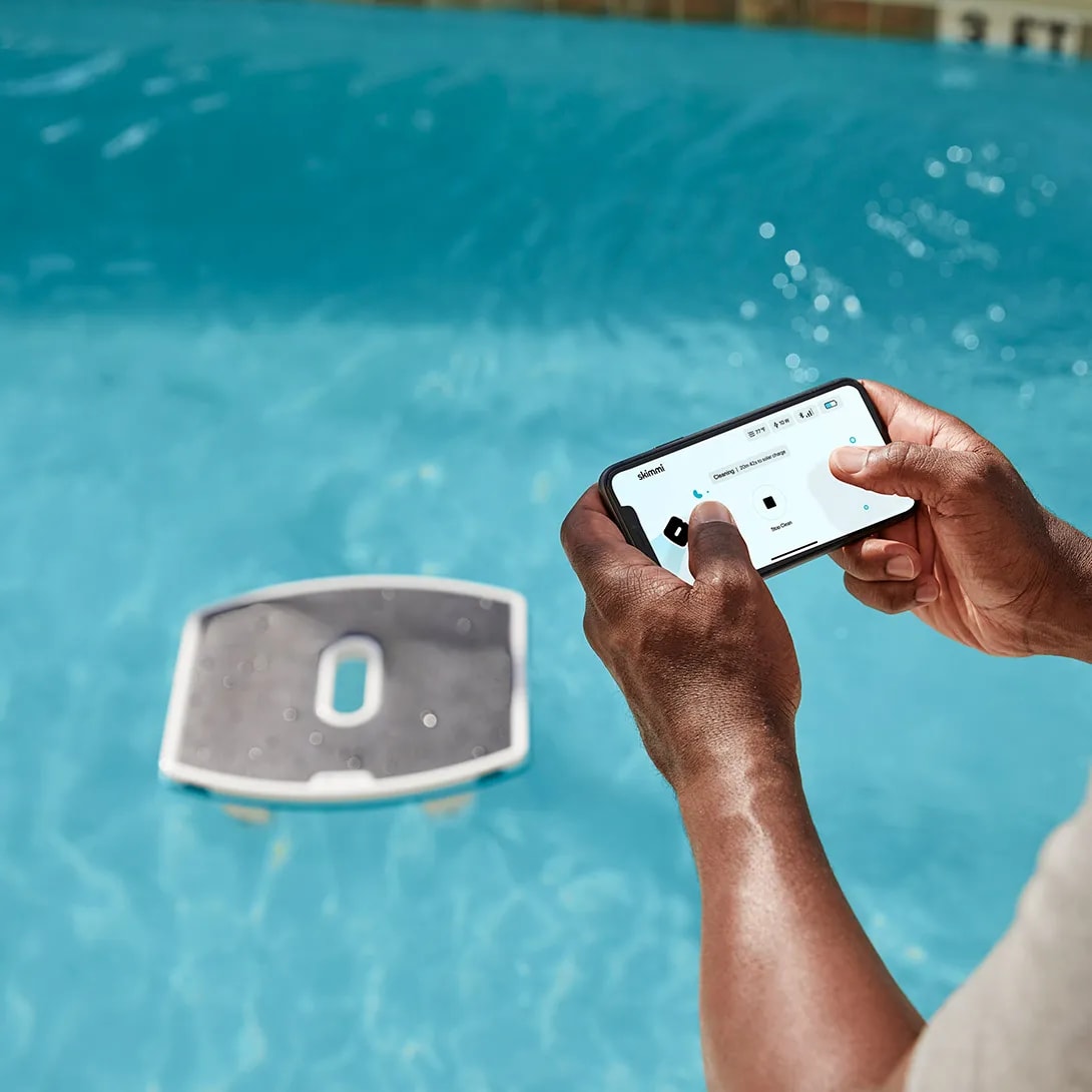 MAYTRONICS DOLPHIN ROBOT CLEANER SKIMMI SOLAR-POWERED ROBOTIC POOL SKIMMER
 image 4