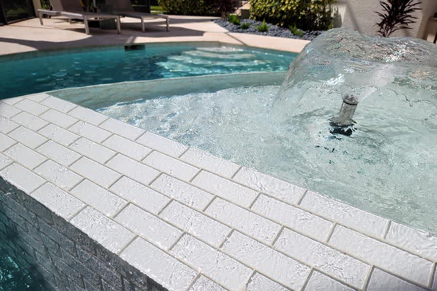 Moonscape White_MS826W2_AIMMS826W2 Fountain.jpg